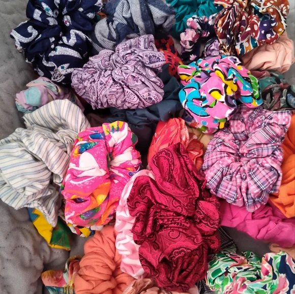 NEW!! Hair Scrunchie's (45ct)